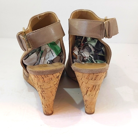NINE WEST Women's Patono Faux Suede Wedge Sandals Nude Tan Size 8 - Picture 4 of 8